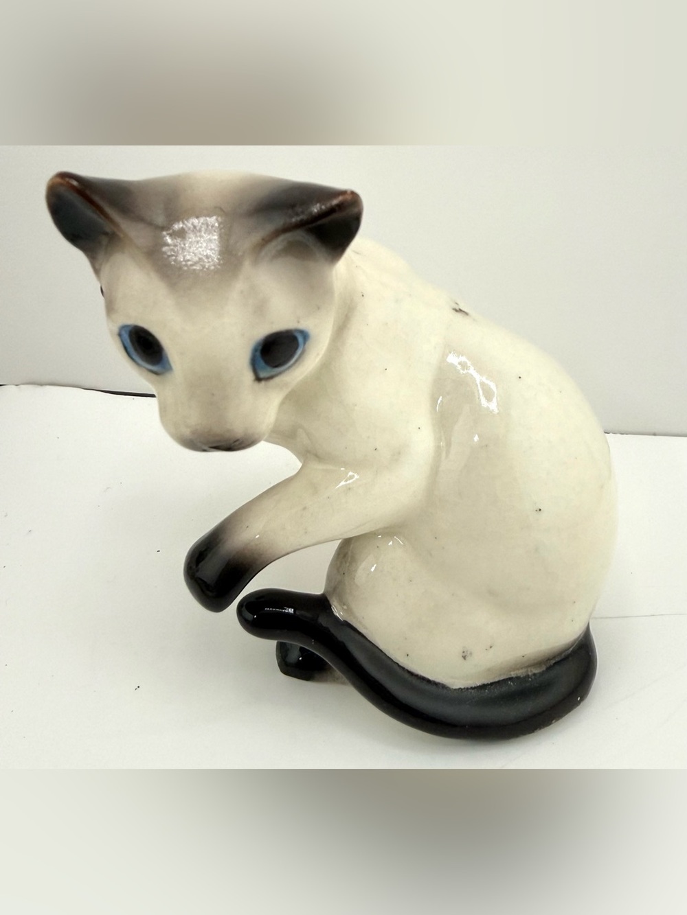 Vintage Siamese Cat Figurine~Ceramic